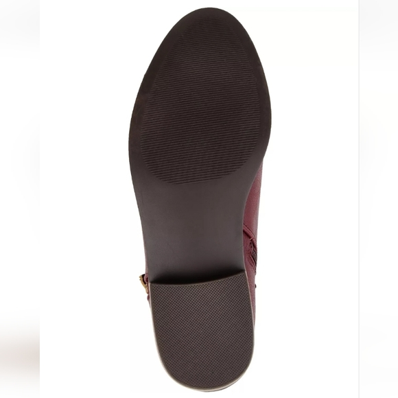 Journee Collection Ellis Ankle Bootie Wine -8 - Picture 3 of 7